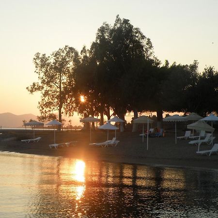 Hotel Petit Village Eretria  Exterior photo