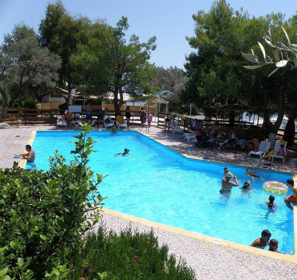 Hotel Petit Village Eretria  Exterior photo